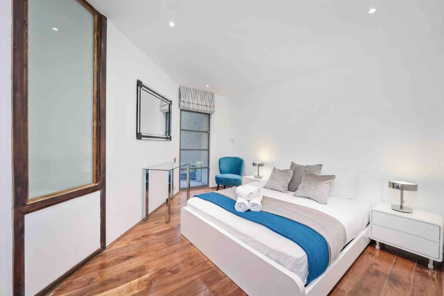 2 Bed Apartment- Regent Street! Апартаменты